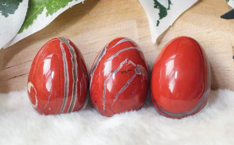 Yoni Egg Jasper / Red